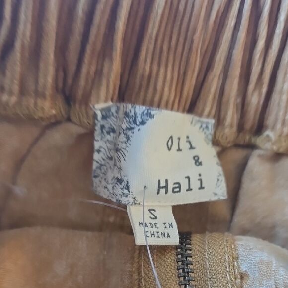 Oli & Hali -1901 NWT Tan Corduroy Mini Skirt Cargo Pockets Elastic Waist Small - Picture 2 of 8
